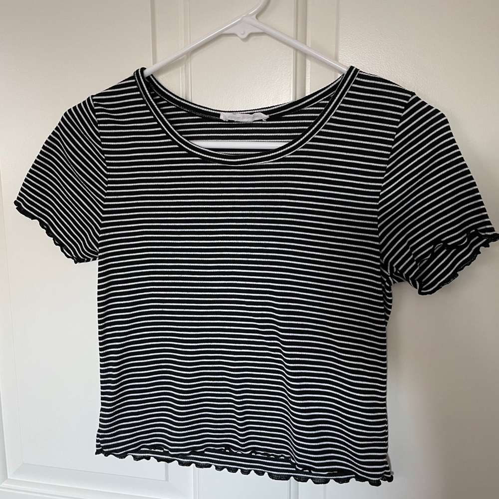 striped cropped top